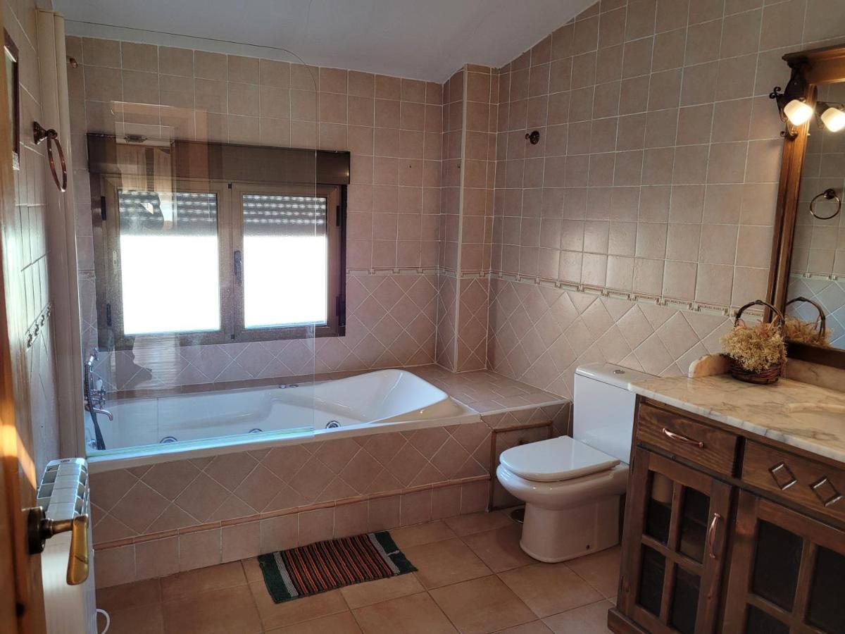 Casa Rural La Vid Cadalso de los Vidrios Bagian luar foto