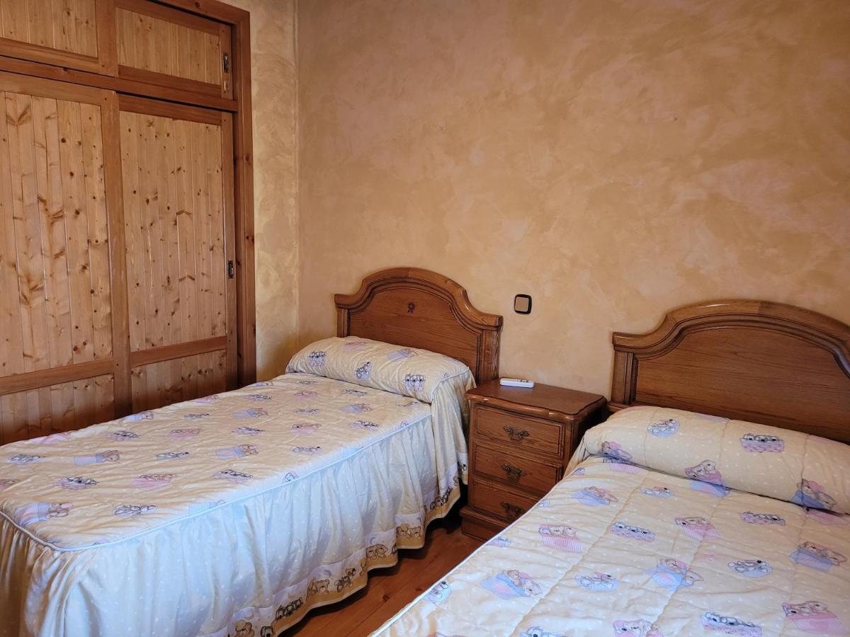 Casa Rural La Vid Cadalso de los Vidrios Bagian luar foto
