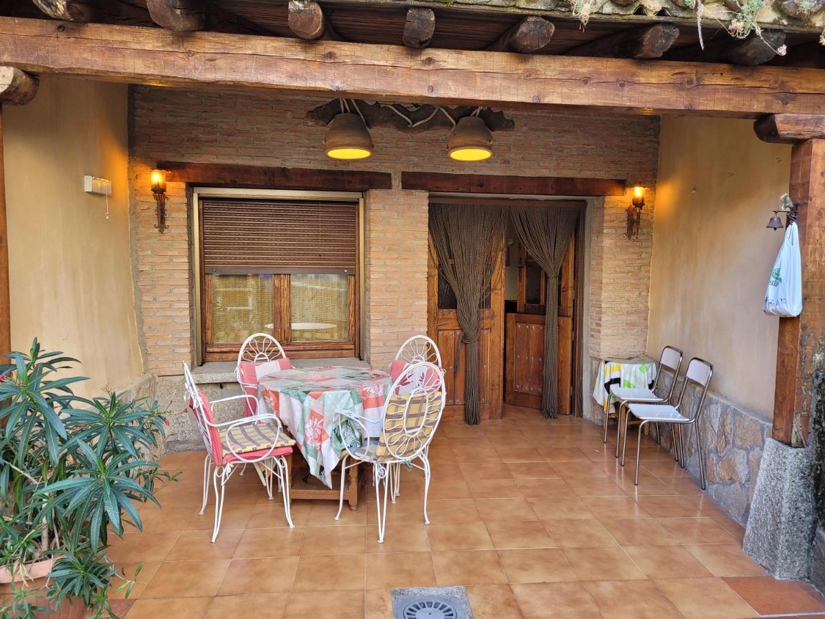 Casa Rural La Vid Cadalso de los Vidrios Bagian luar foto