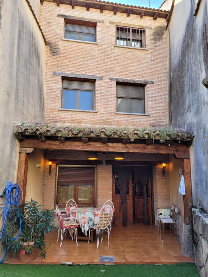 Casa Rural La Vid Cadalso de los Vidrios Bagian luar foto