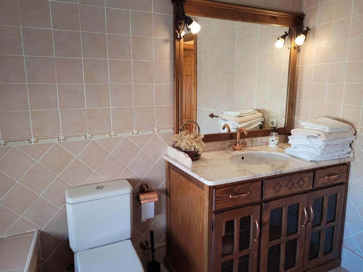 Casa Rural La Vid Cadalso de los Vidrios Bagian luar foto